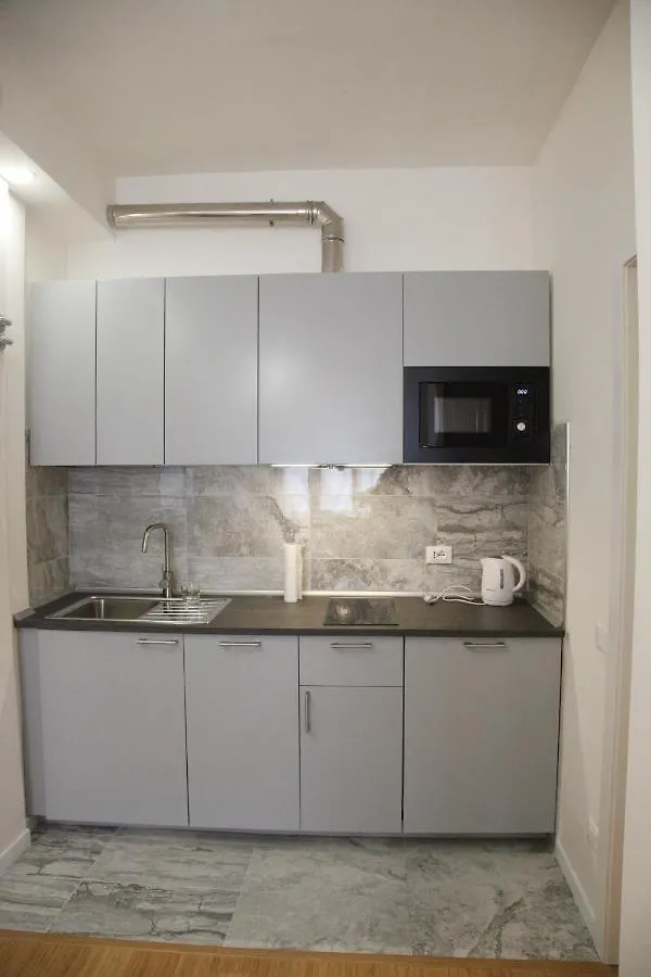 Vicolo Leoni Suites Verona 0*,