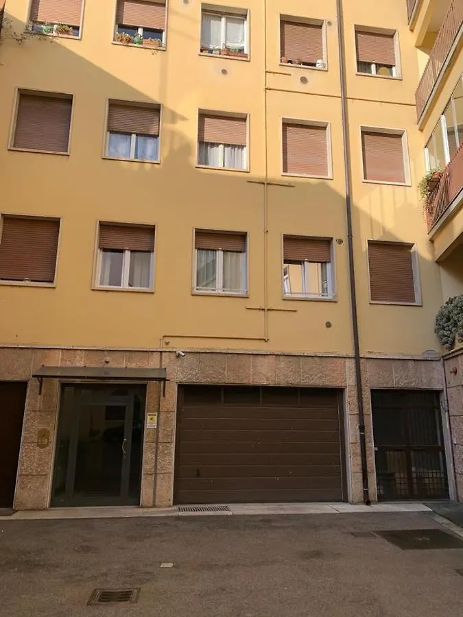Guest house Vicolo Leoni Suites Verona Italy